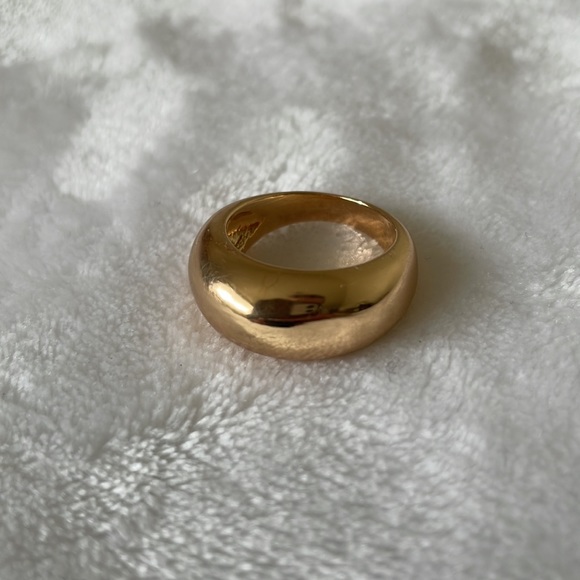 Boutique | Haleigh Dome Ring 18k Gold Plated NWT Size 7 - Picture 6 of 8